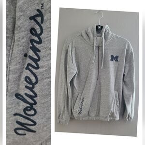 Rivalry Threads 〽️ half zip hoodie "Wolverines" size‎ small big house attire